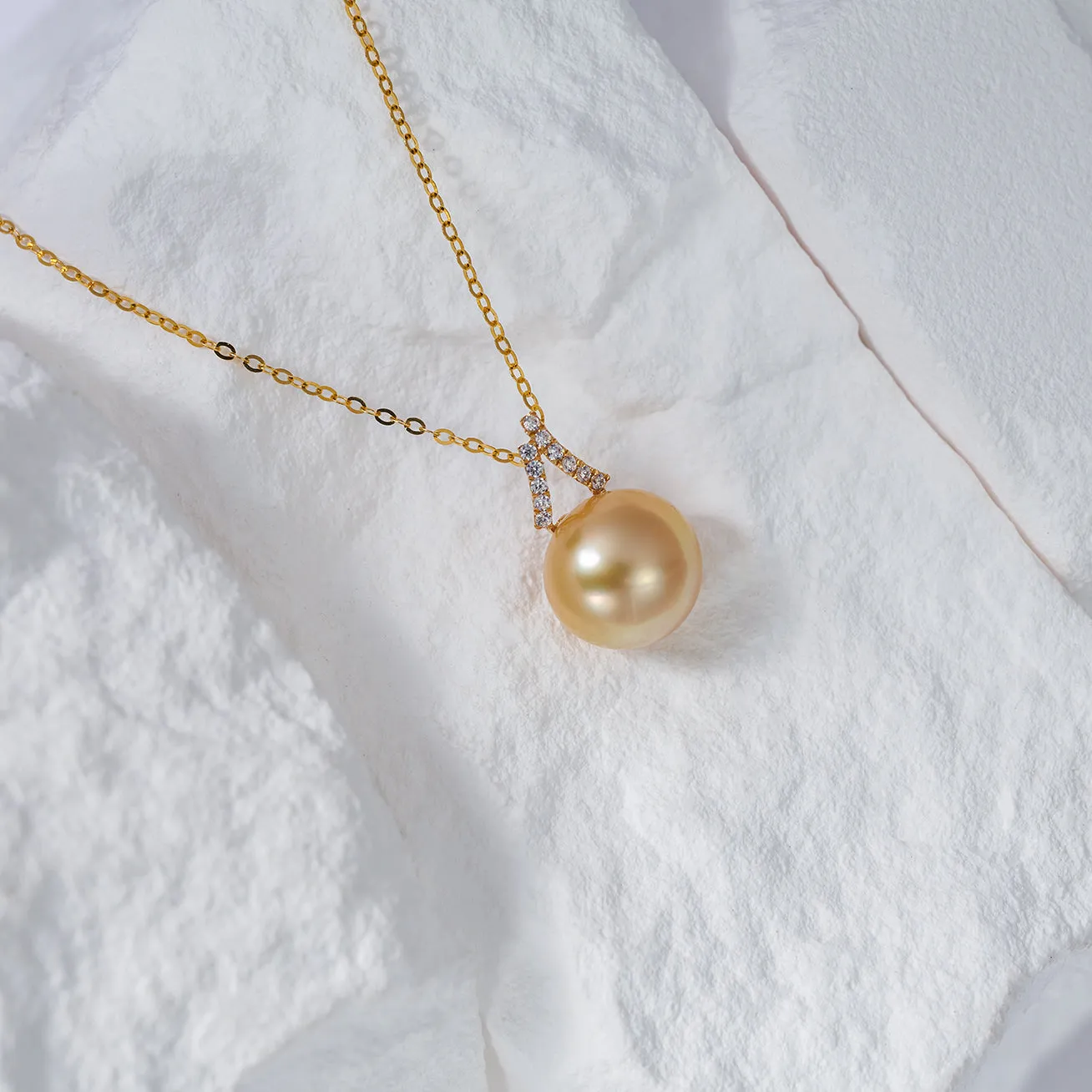 18K Solid Gold South Sea Golden Pearl Necklace KN00193