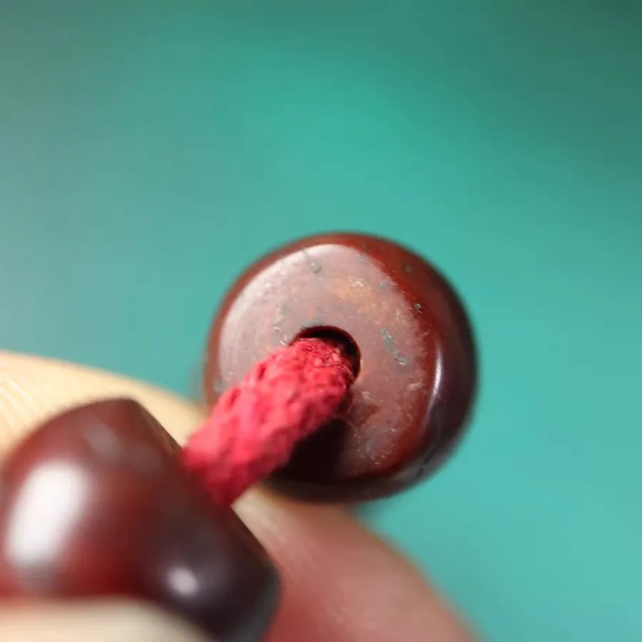 Antique Tibetan Well Aged Red Bodhi Seed Mala