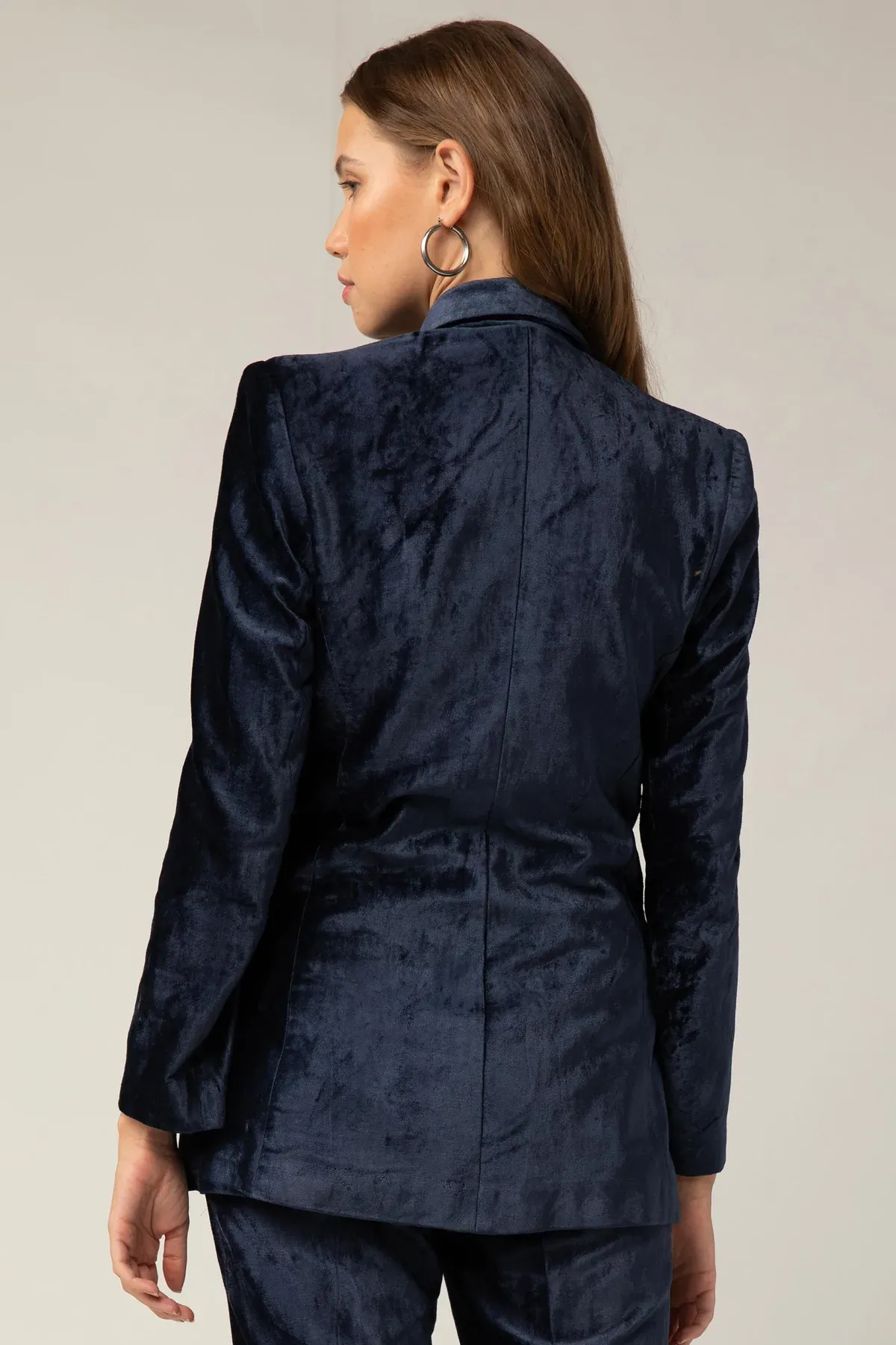 Della Velvet Blazer