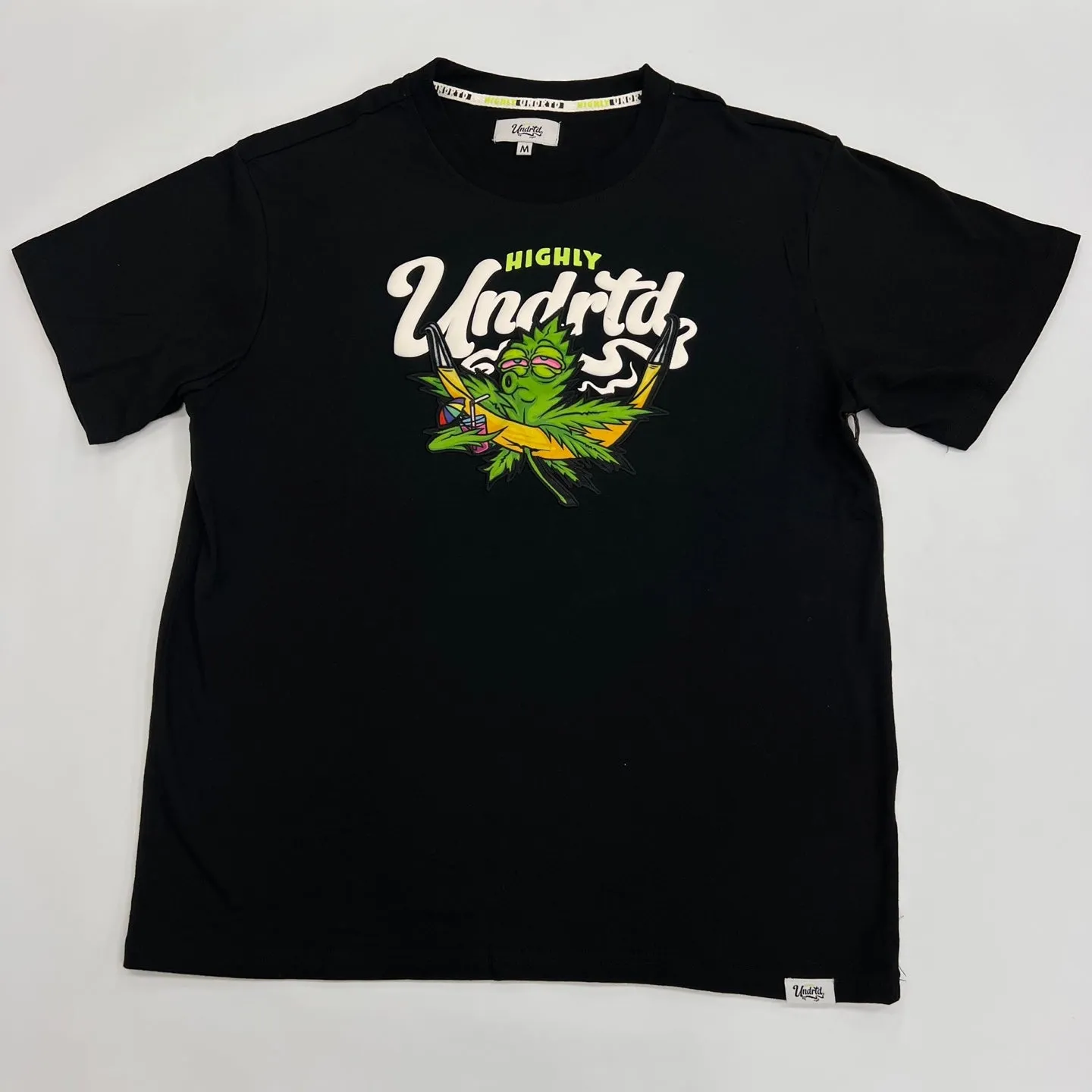 HIGHLY UNDRTD Hot Summer Graphic T-Shirt