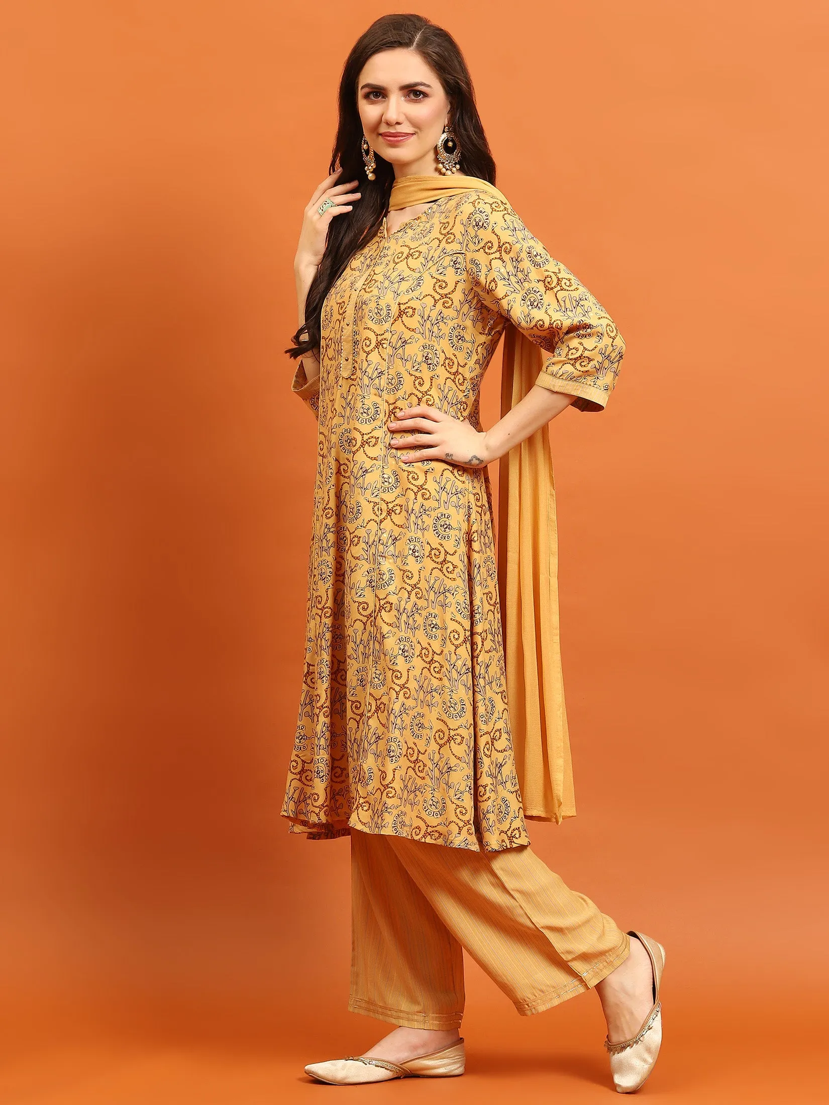 Indiessence Women Yellow Floral Printed Kurta Comfort Pant Dupatta