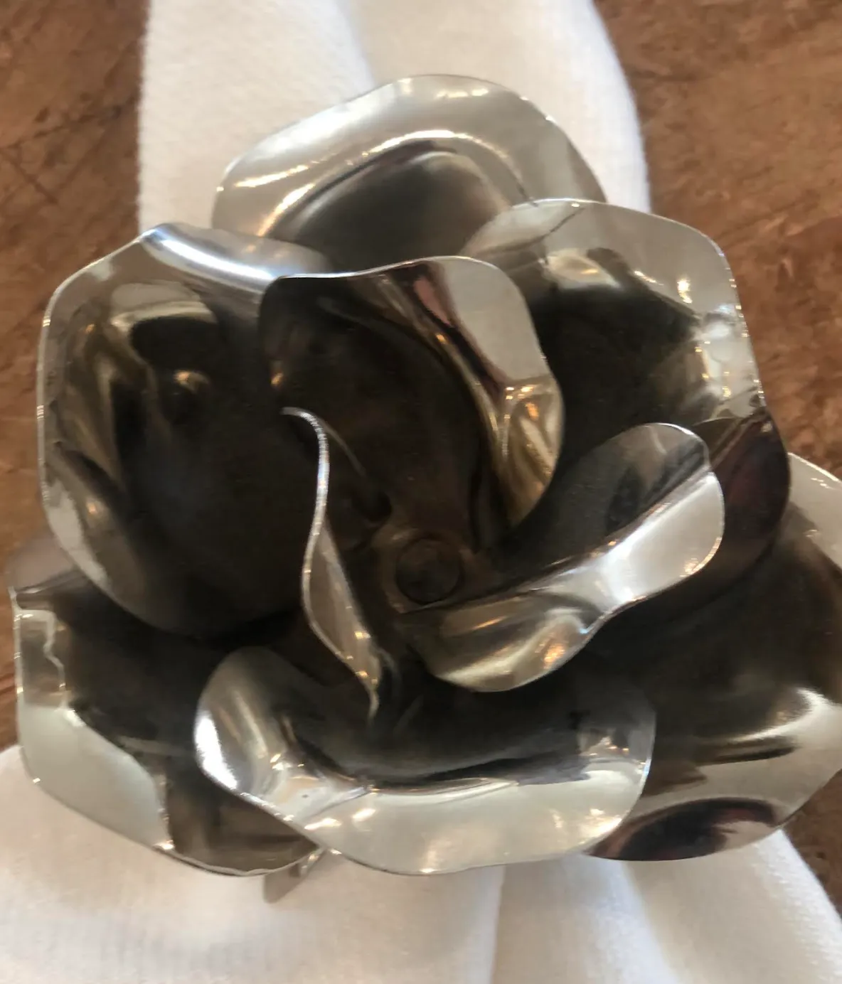 Jan Barboglio Rosa Napkin Ring