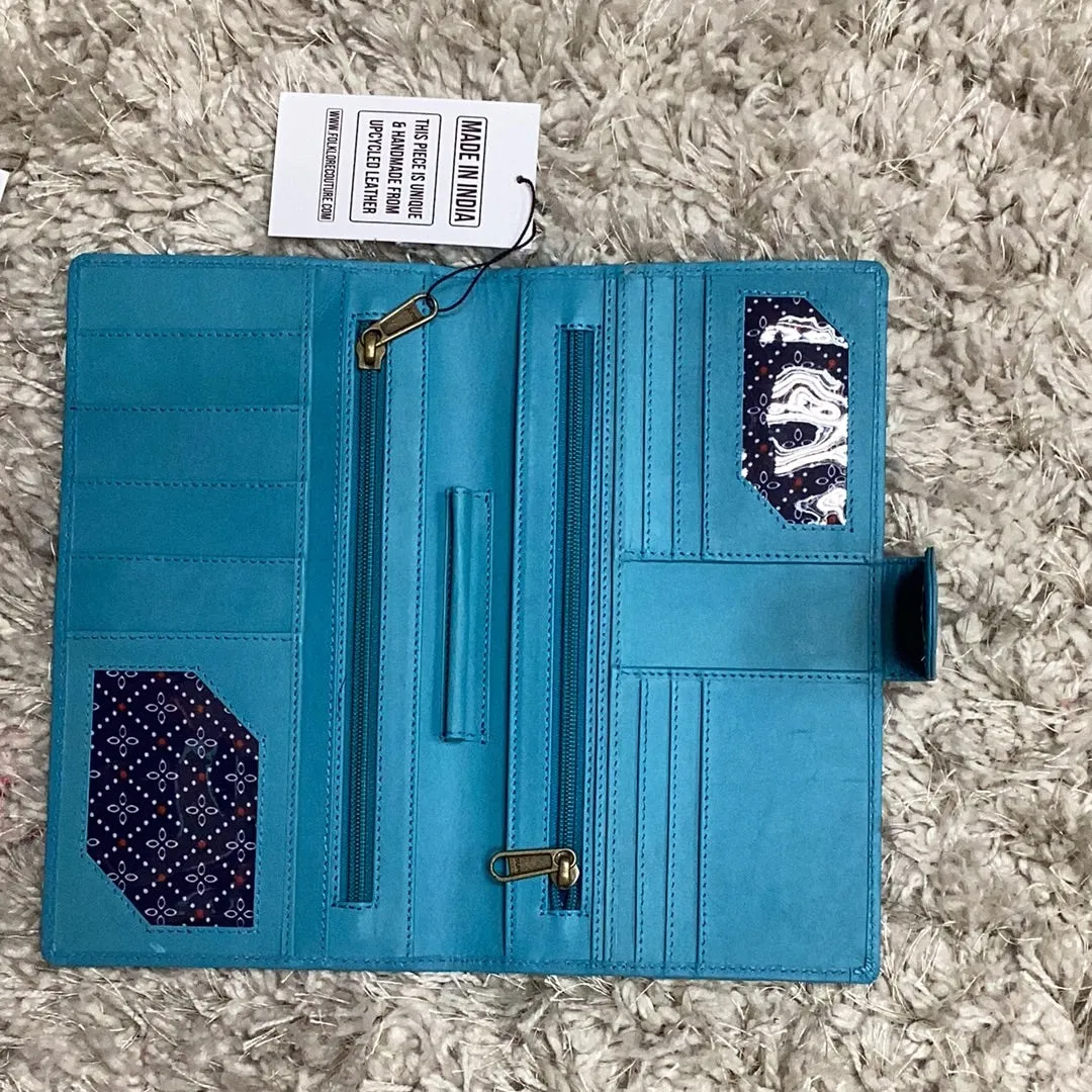 Nashville Vibes Travel Wallet - Blue Trim