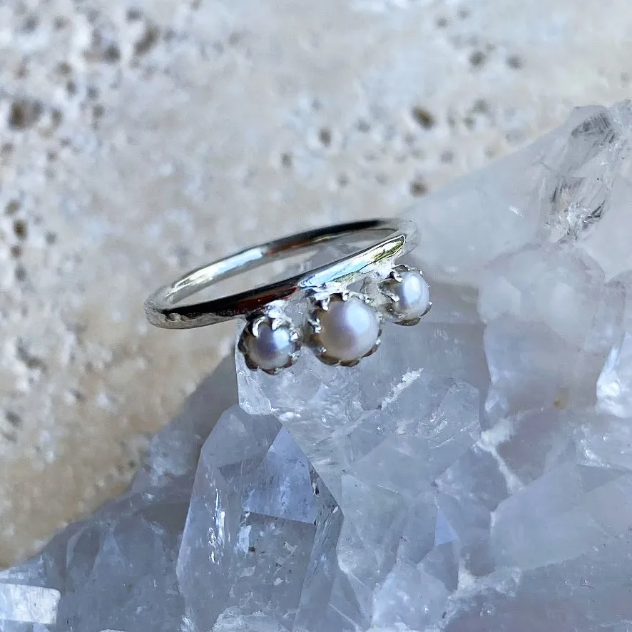 Pearl Three Gem Ring - Trinity